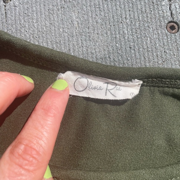 *5/$20 or 3/$15* Olive Green Short Sleeve T Shirt - Picture 4 of 4